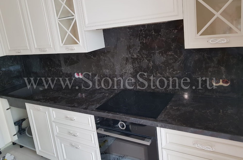 ���������� �� ���������� ���������� �� �������� ������� Caesarstone Piatra Gray